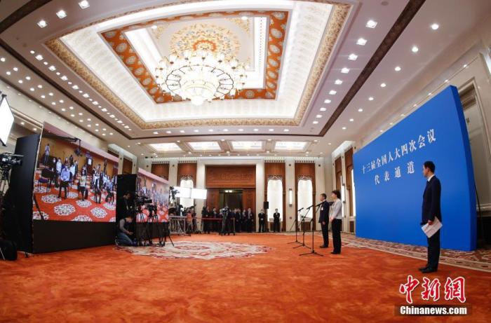 大黨與小船、英雄與“雄鷹”……“代表通道”講述有溫度的中國(guó)