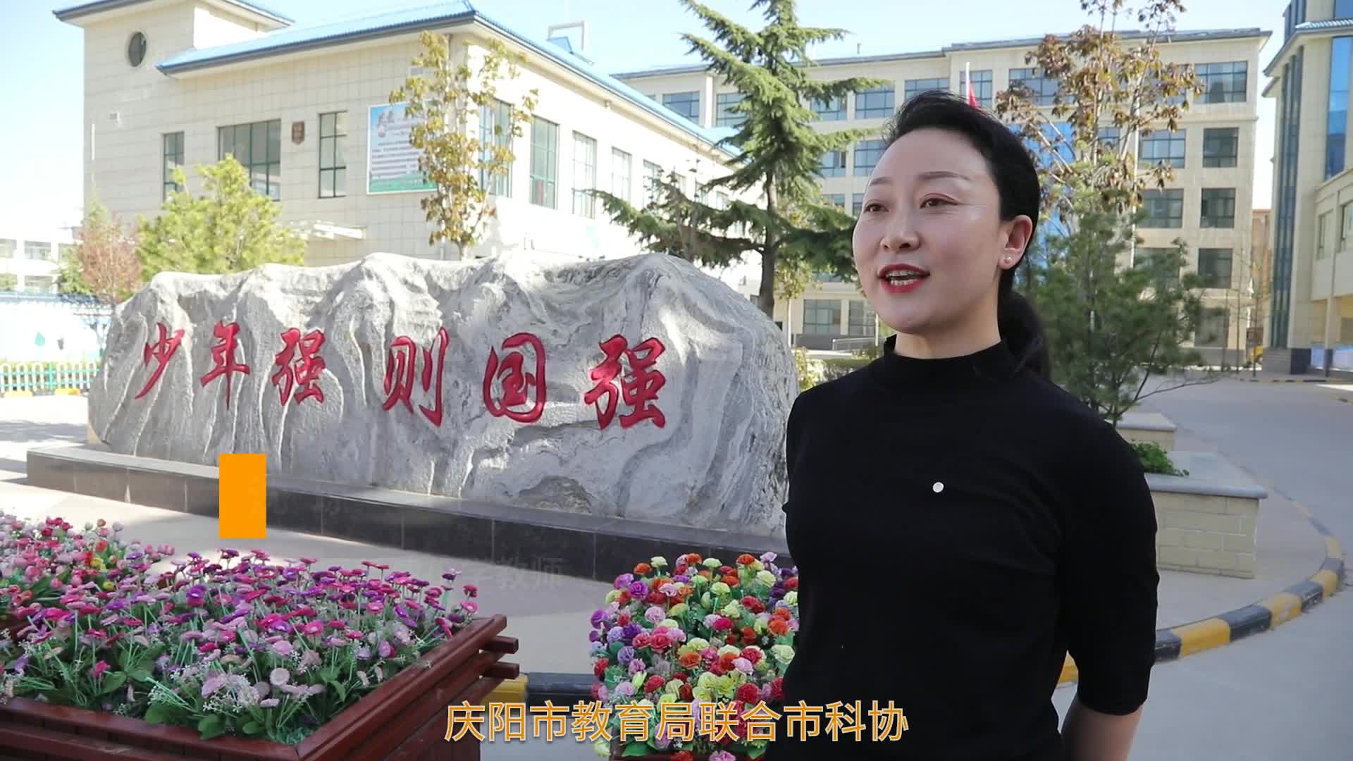 【第一眼】贊！科普知識(shí)進(jìn)校園，讓學(xué)生“零距離”感受科技魅力……