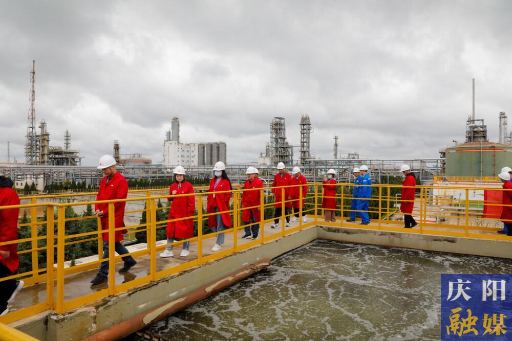 【第一眼】慶陽(yáng)市生態(tài)環(huán)境局舉行2023年環(huán)保設(shè)施向公眾“開(kāi)放日”活動(dòng)