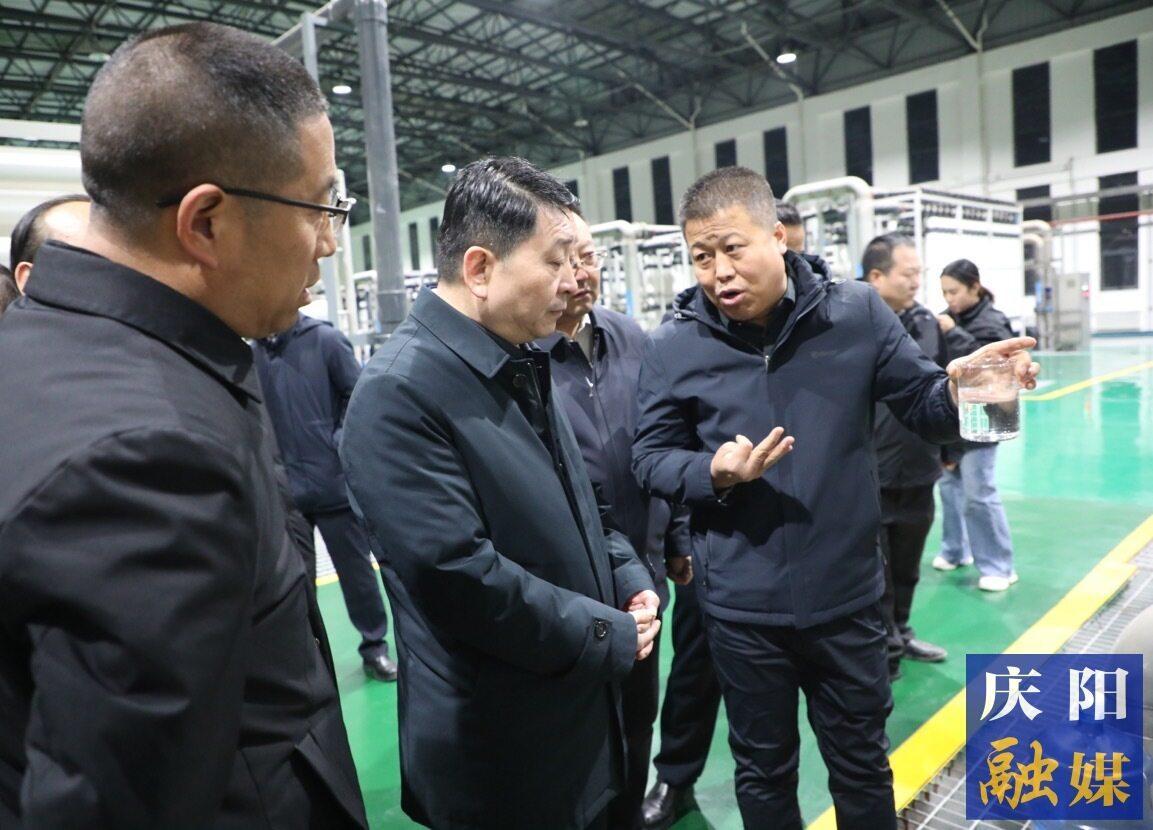 周繼軍在調(diào)研鹽環(huán)定揚(yáng)黃引水工程建設(shè)運行管理等工作時強(qiáng)調(diào) 統(tǒng)籌完善水利設(shè)施體系 提高水資源調(diào)配能力 為全市高質(zhì)量發(fā)展提供強(qiáng)力支撐