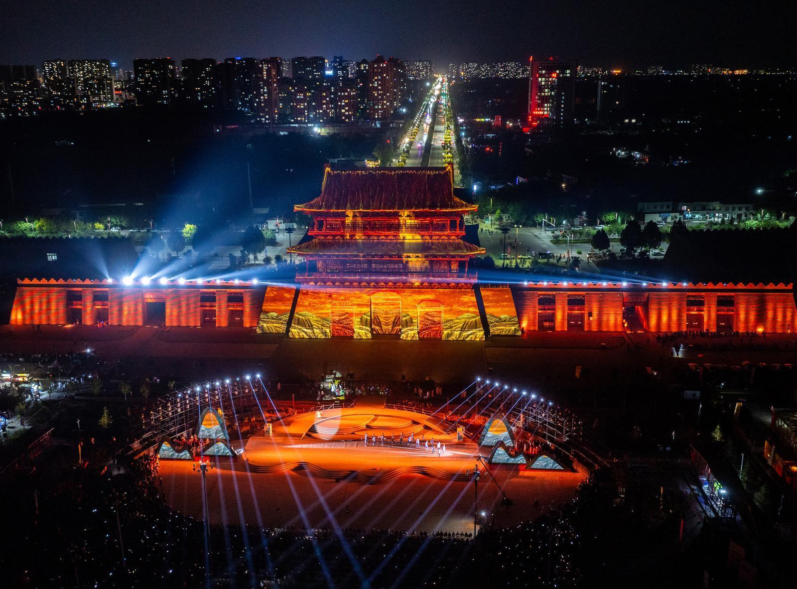 【香約慶陽 包容天下】大型實景舞臺劇“大塬長歌”震撼上演！