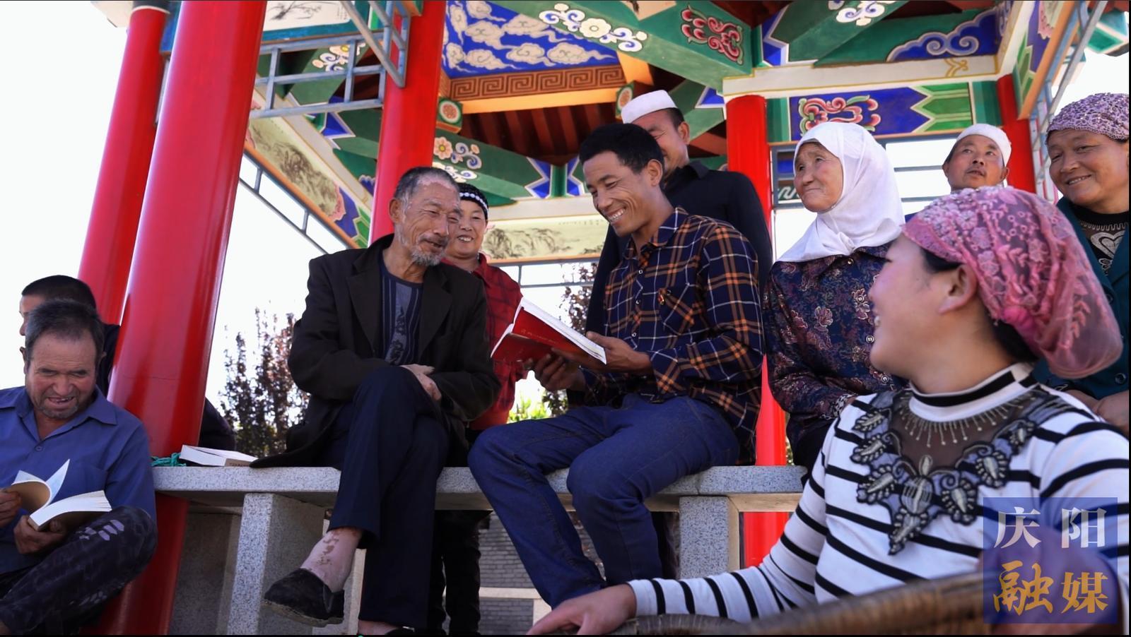 【城鄉(xiāng)文明建設(shè)】漢回同心繪文明——正寧縣五頃塬回族鄉(xiāng)龍咀子村創(chuàng)建全國(guó)文明村鎮(zhèn)工作紀(jì)實(shí)