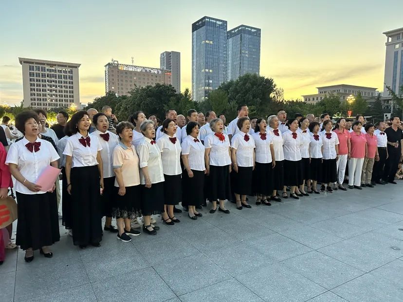 西峰區(qū)：嘹亮歌聲深情獻禮“八一”建軍節(jié)