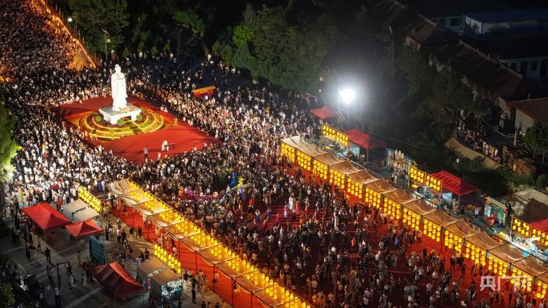 【央廣網(wǎng)】十萬游客聚慶城 千年文脈綻芳華——岐黃周祖文化盛宴燃動(dòng)盛夏