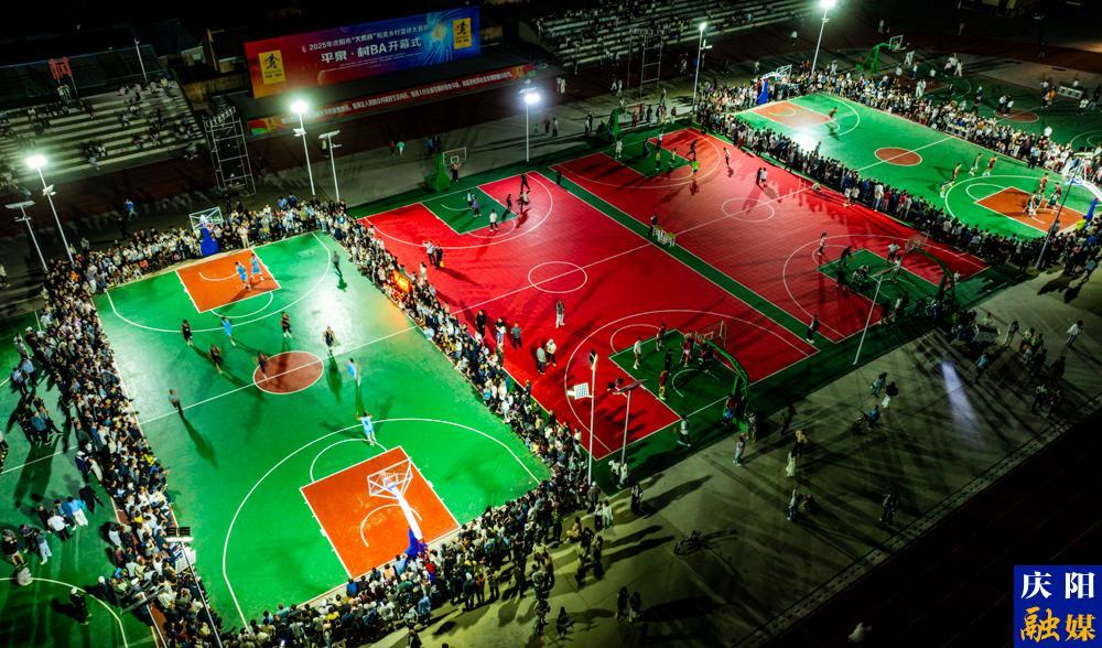 【攝影報(bào)道】“大賢杯”和美鄉(xiāng)村籃球大賽暨“平泉·村BA”第二天，22場比賽精彩不斷！