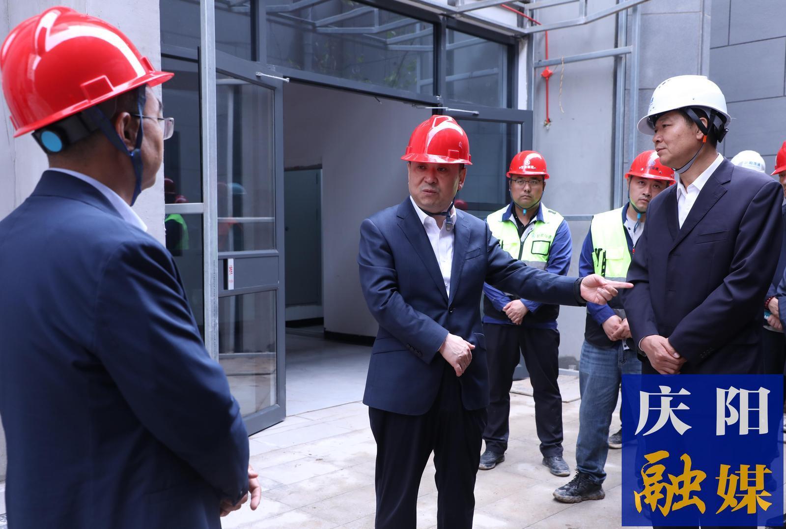 周繼軍調(diào)研慶陽城投集團經(jīng)營管理工作