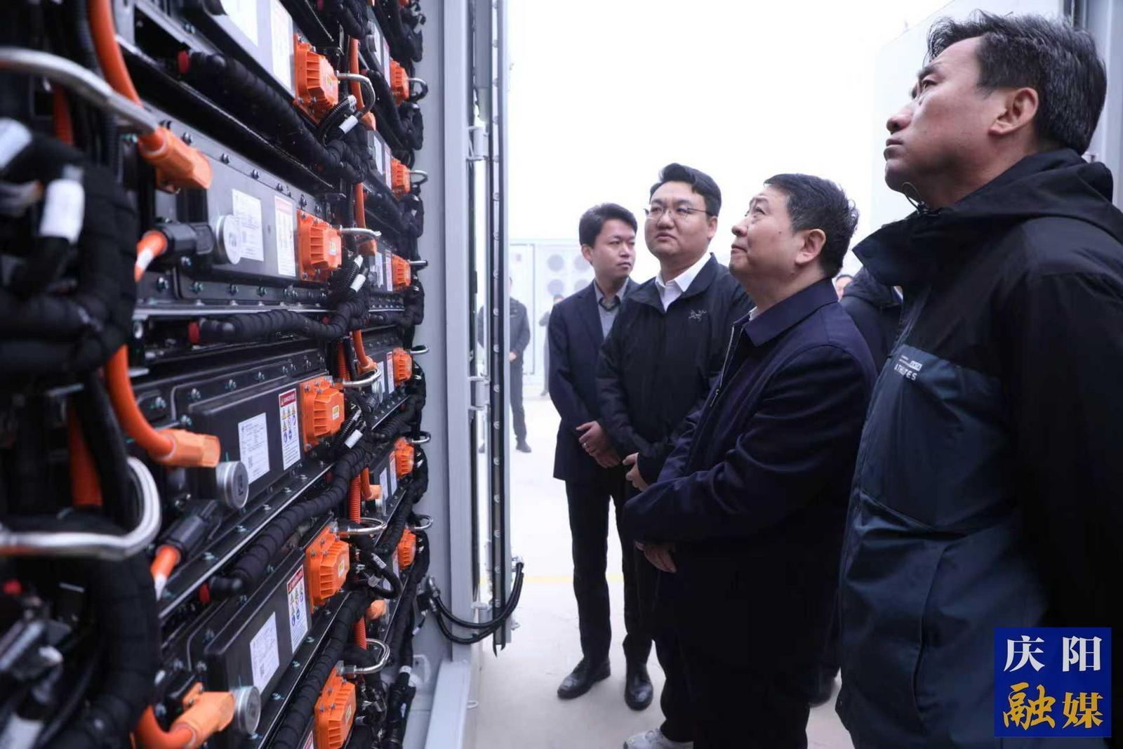 周繼軍在西峰區(qū)調(diào)研重點(diǎn)工業(yè)項(xiàng)目建設(shè)運(yùn)行工作