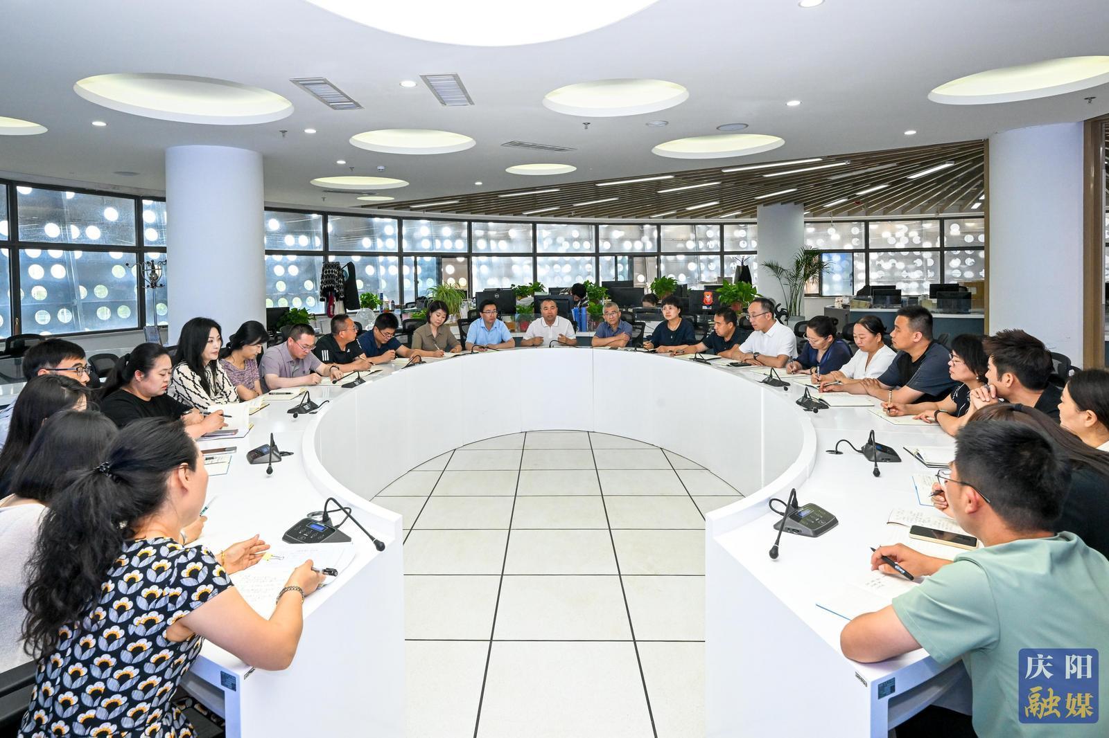 【攝影報(bào)道】記者節(jié)：致敬每一個(gè)勇毅前行的你