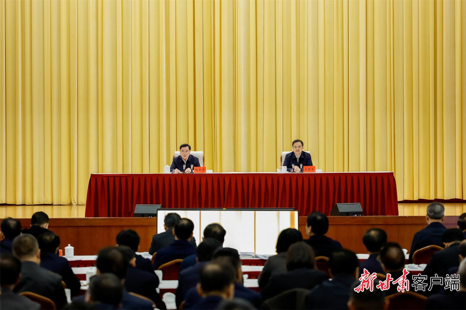 胡昌升在省委理論學(xué)習(xí)中心組專題學(xué)習(xí)（擴大）會議上強調(diào)：不斷提升新聞輿論工作能力 為全省高質(zhì)量發(fā)展?fàn)I造良好環(huán)境 任振鶴莊國泰石謀軍參加