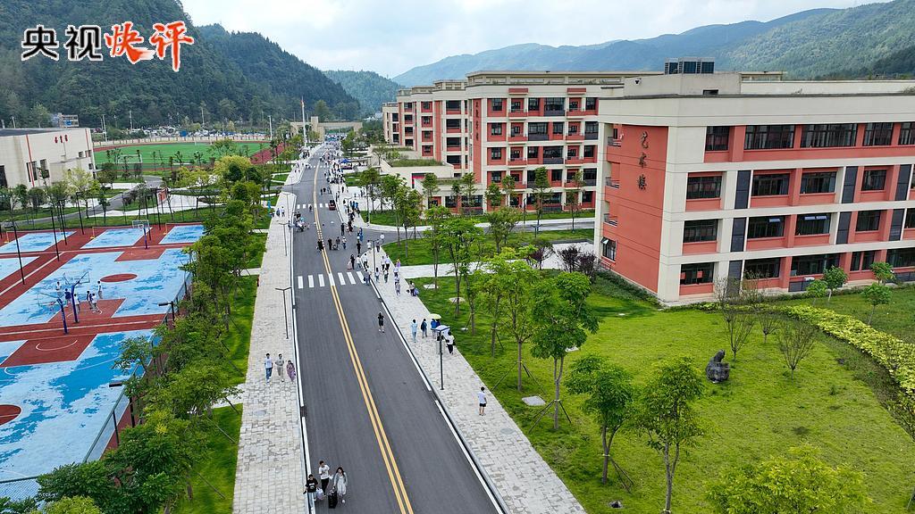 【央視快評】為人民出政績 以實干出政績