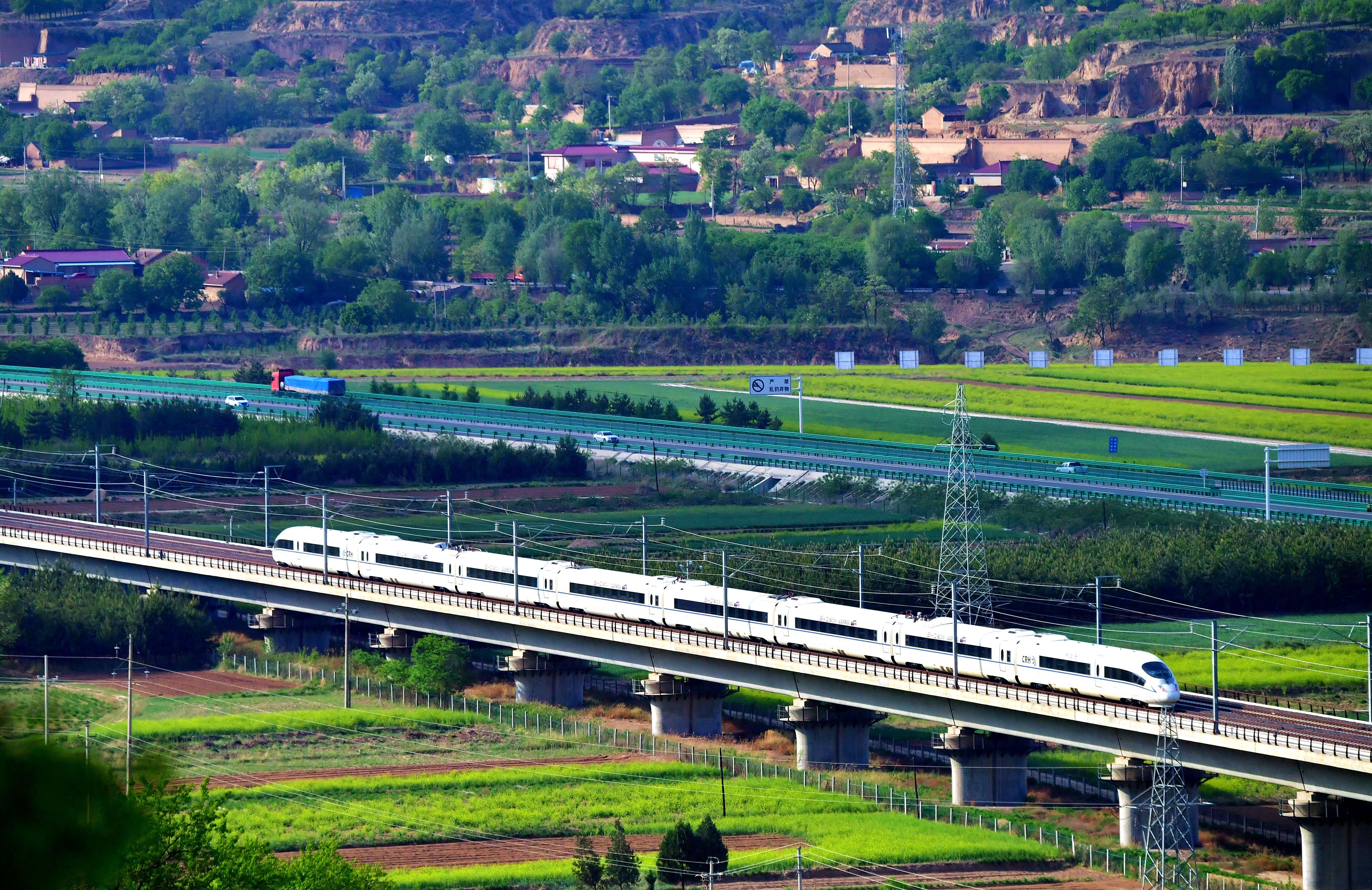 銀西高鐵開(kāi)通5年記