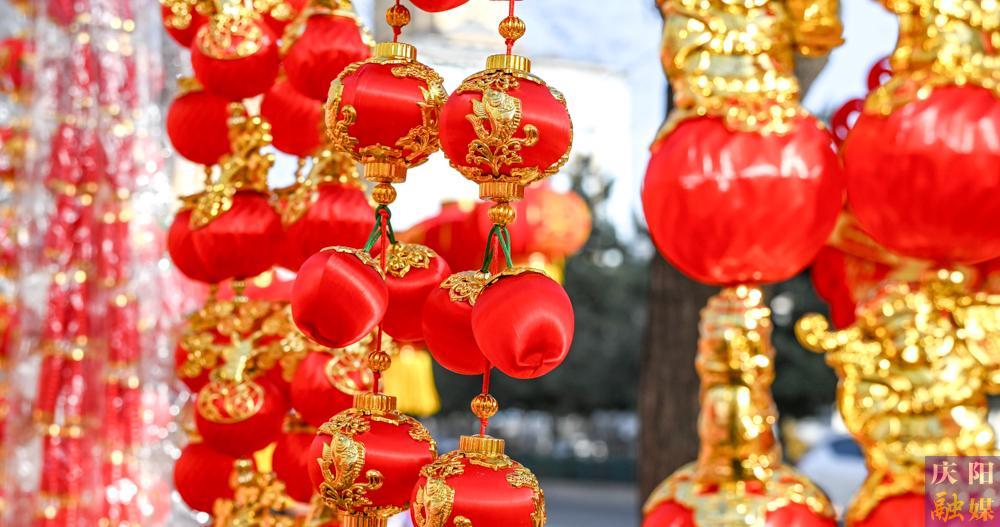 新春走基層丨西峰：春聯(lián)市場(chǎng)人氣旺 濃濃年味迎新春