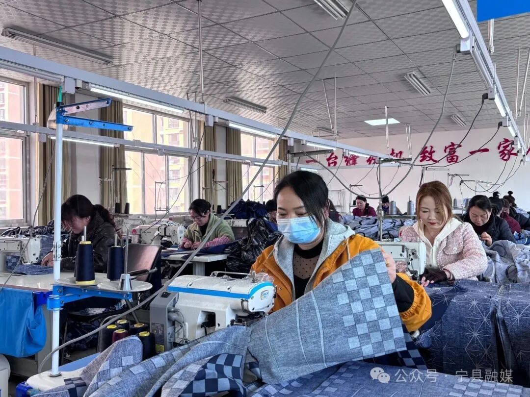 寧縣早勝鎮(zhèn)：就業(yè)工廠全面復(fù)工 助力群眾家門口增收
