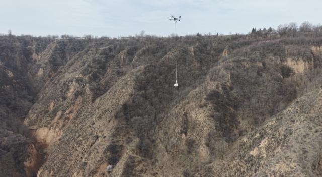 【低空樞紐·飛手基地】合水：無人機(jī)“云端送綠”為生態(tài)建設(shè)插上科技翅膀
