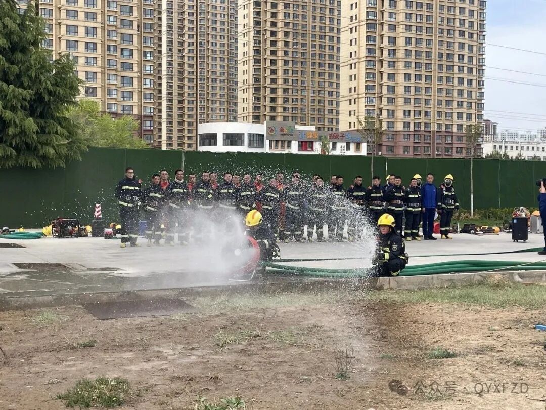 打基礎(chǔ) 強組訓(xùn)  慶陽消防開展練兵科目示范示教活動